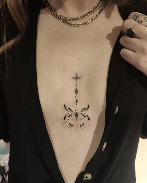 simple under boob tattoos|101+ Boob and Under Breast Tattoo Design Ideas 2024 [For。